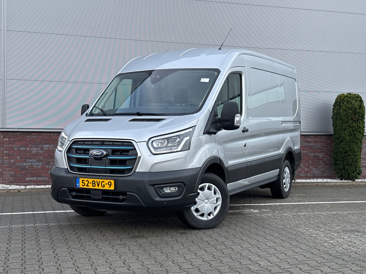 Ford E-Transit 425 L2H2 Trend 68 kWh | Xenon | Adaptive CC | Stoelvw. | Navi | 360gr. Camera | Omvormer | Laadruimte Pakket