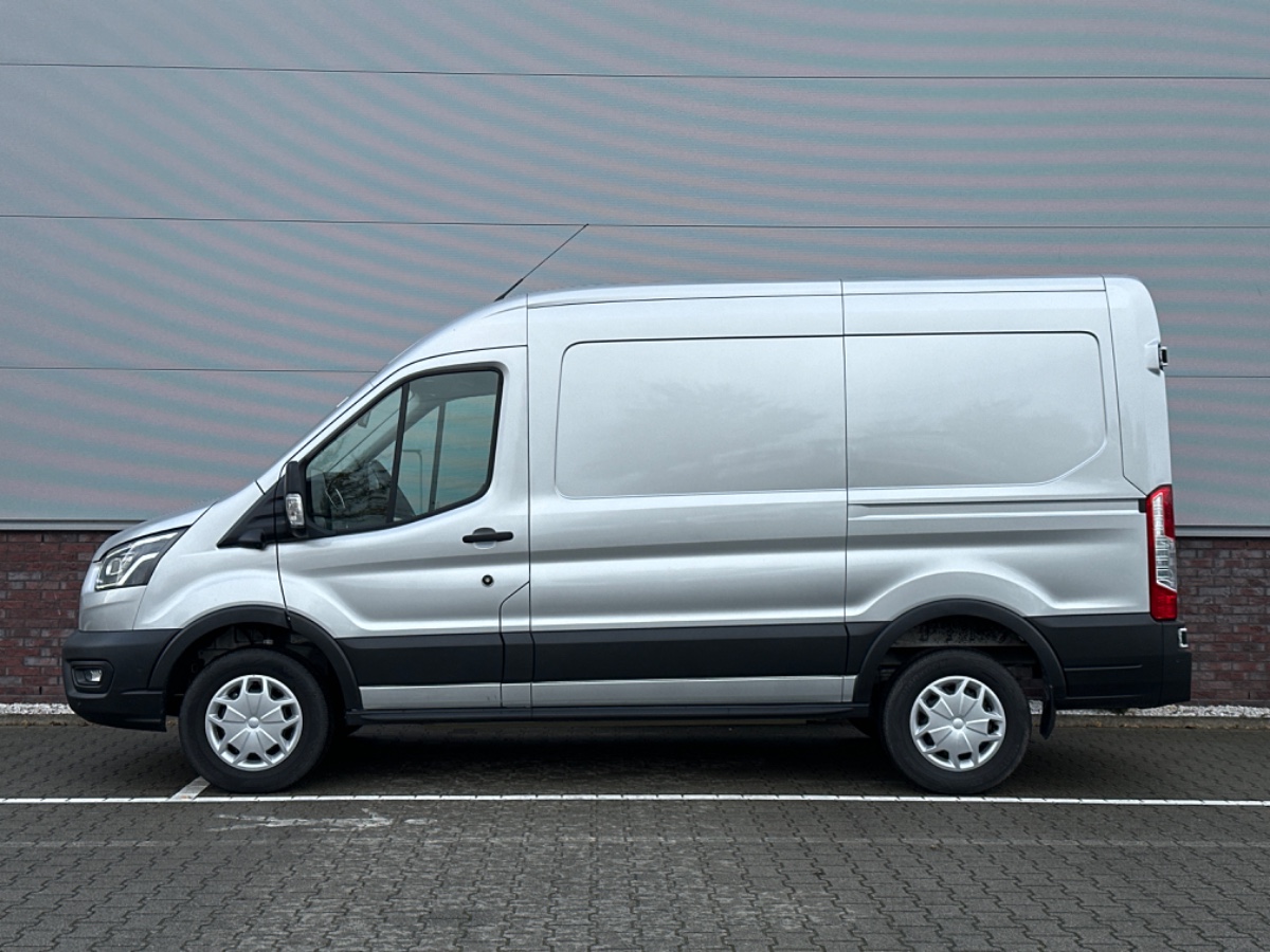 Ford E-Transit 425 L2H2 Trend 68 kWh | Xenon | Adaptive CC | Stoelvw. | Navi | 360gr. Camera | Omvormer | Laadruimte Pakket