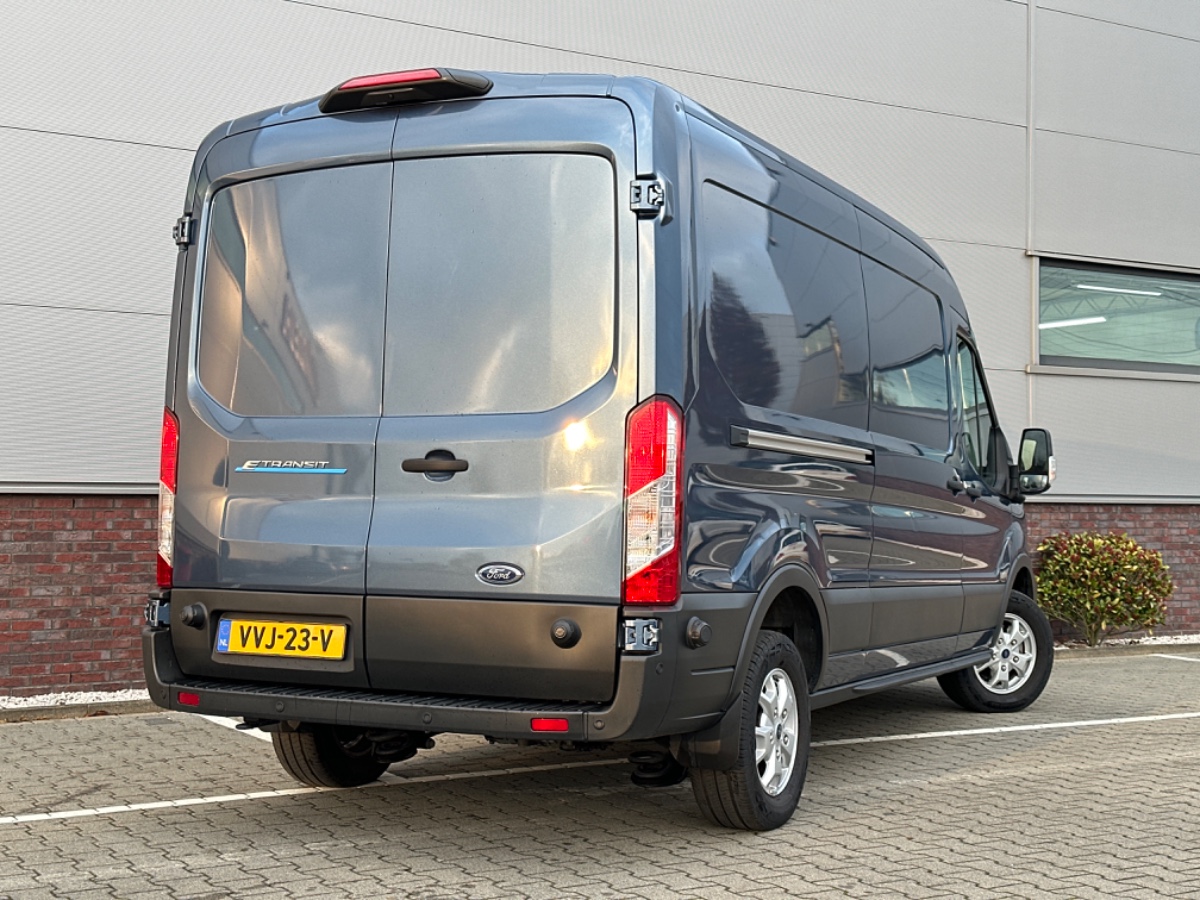 Ford E-Transit 350 L3H2 RWD Trend 68 kWh | Adaptive CC | Stoelvw. | Navi | 360 Cam | Omvormer | Laadruimte Pak