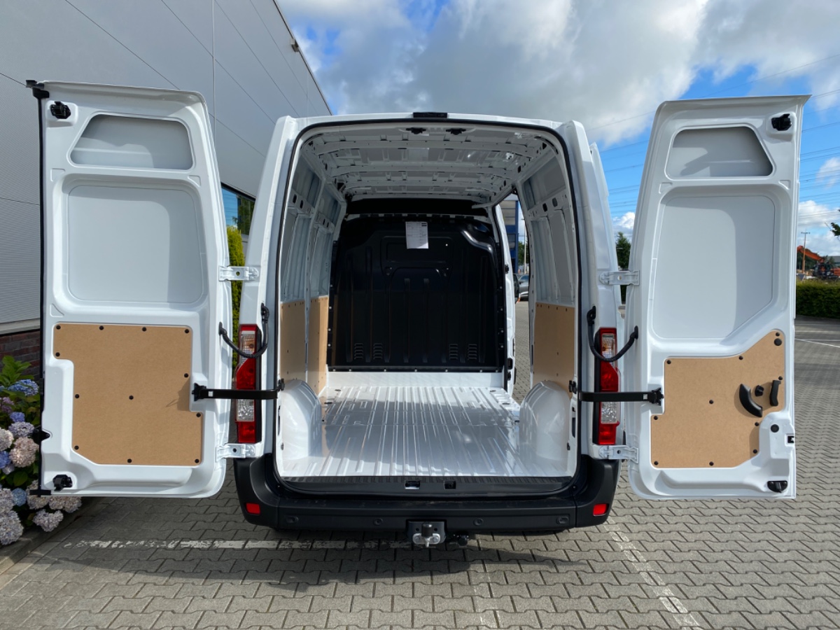 Renault Master T35 2.3 dCi 135 L2H2 Work Edition | THK 4SB | Airbag passagier | Draadloze oplader