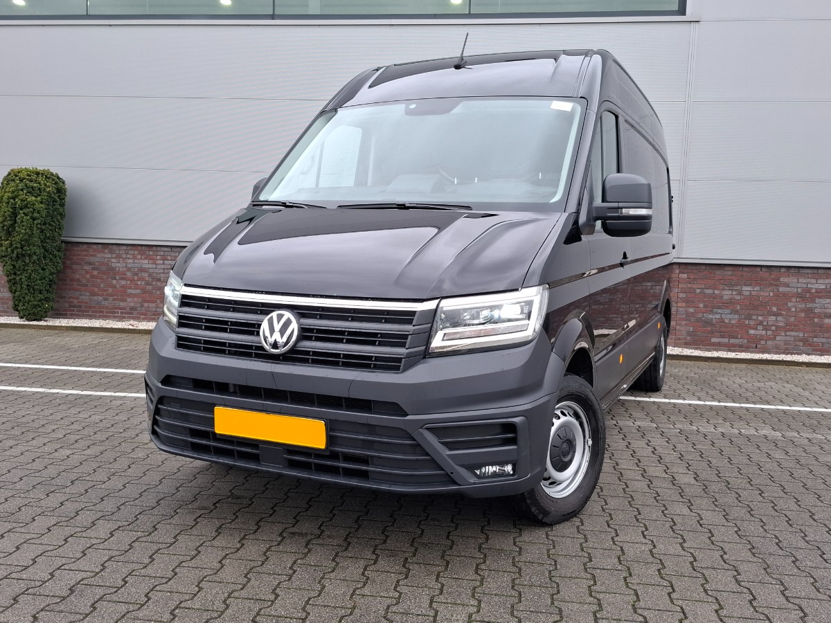 Volkswagen Crafter 35 L3H3 177PK AUT | LED CarPlay Camera Standkachel Trekhaak Metallic