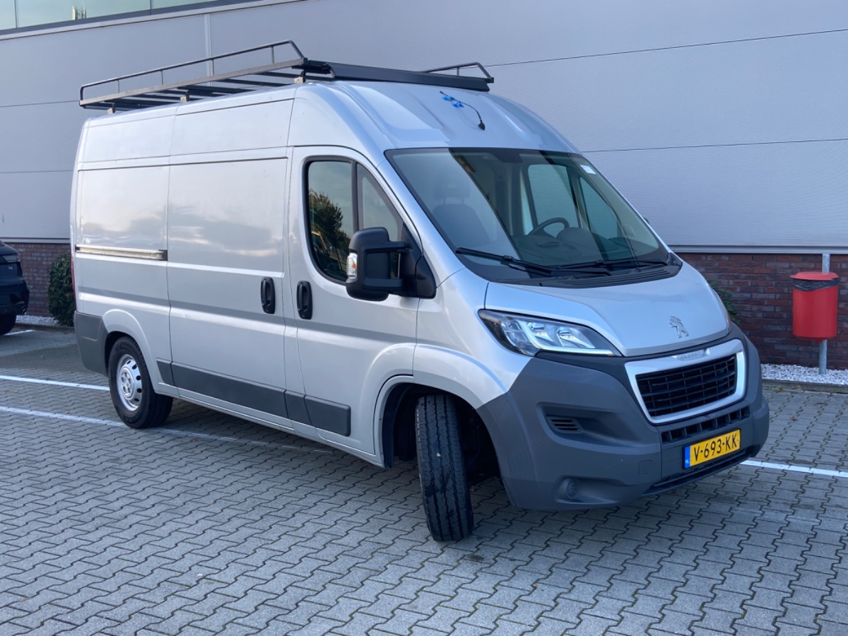 Peugeot Boxer 335 2.0 BlueHDI L2H1 Pro DC