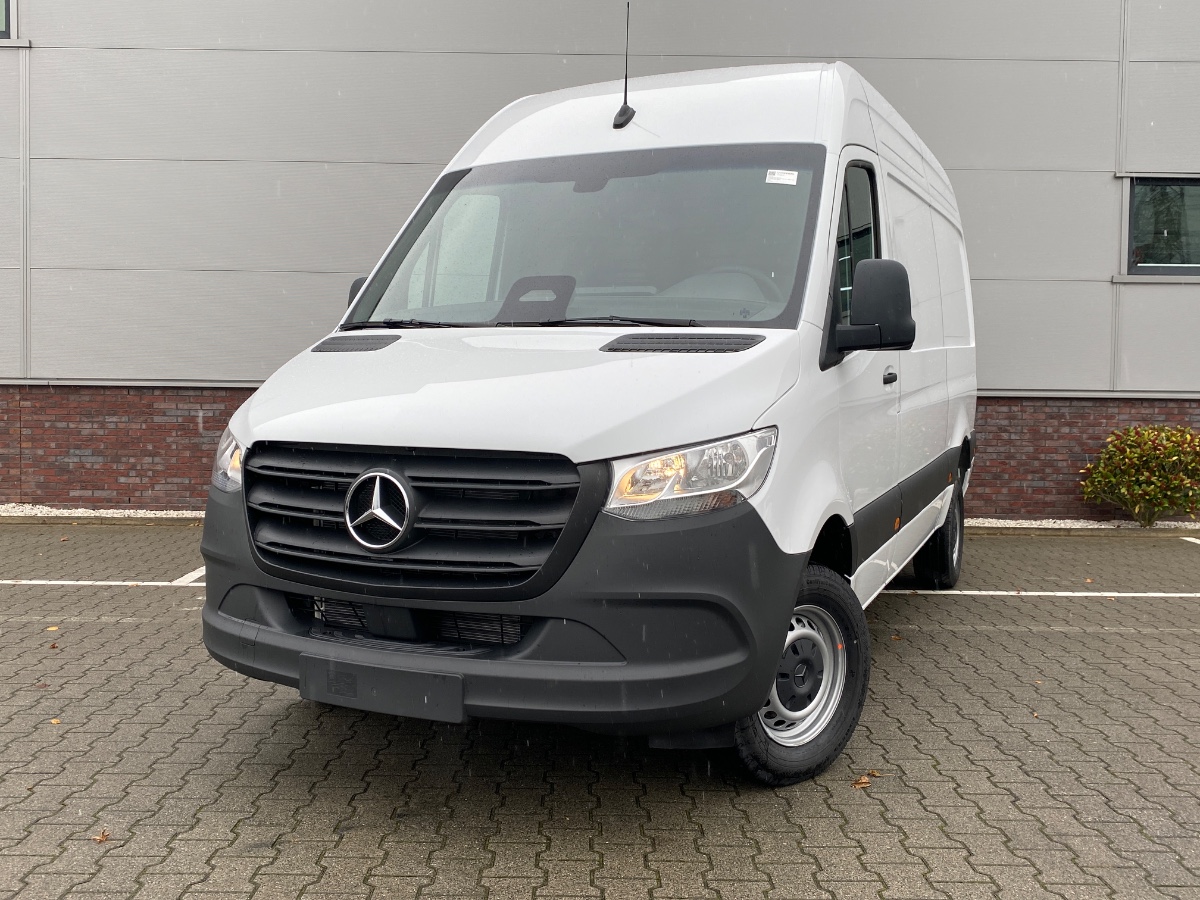 Mercedes-Benz Sprinter FACELIFT | 317 CDI L2H2 9G-AUT | MBUX CAM CRUISE | Verzwaard onderstel (CB8)