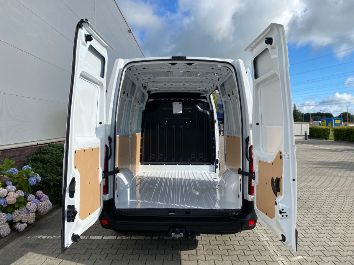 Renault Master T35 2.3 dCi 135 L2H2 Work Edition | THK 4SB | Airbag passagier | Draadloze oplader