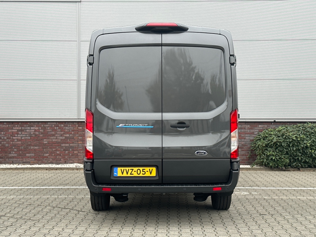 Ford E-Transit 350 L2H2 RWD Trend 68 kWh | Adaptive CC | Stoelvw. | Navi | Camera | Omvormer | Laadruimte Pakket