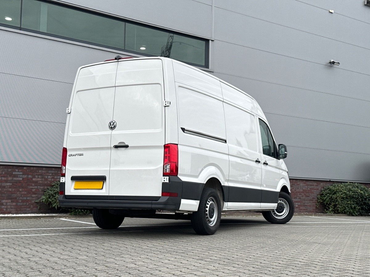 Volkswagen Crafter 35 L3H3 2.0 TDI 140PK Aut. | LED CAM STOELVW. CARPLAY COMFSTOEL