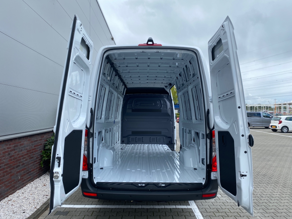 Mercedes-Benz Sprinter 317 CDI L3H2 | CRUISE MBUX COMFST