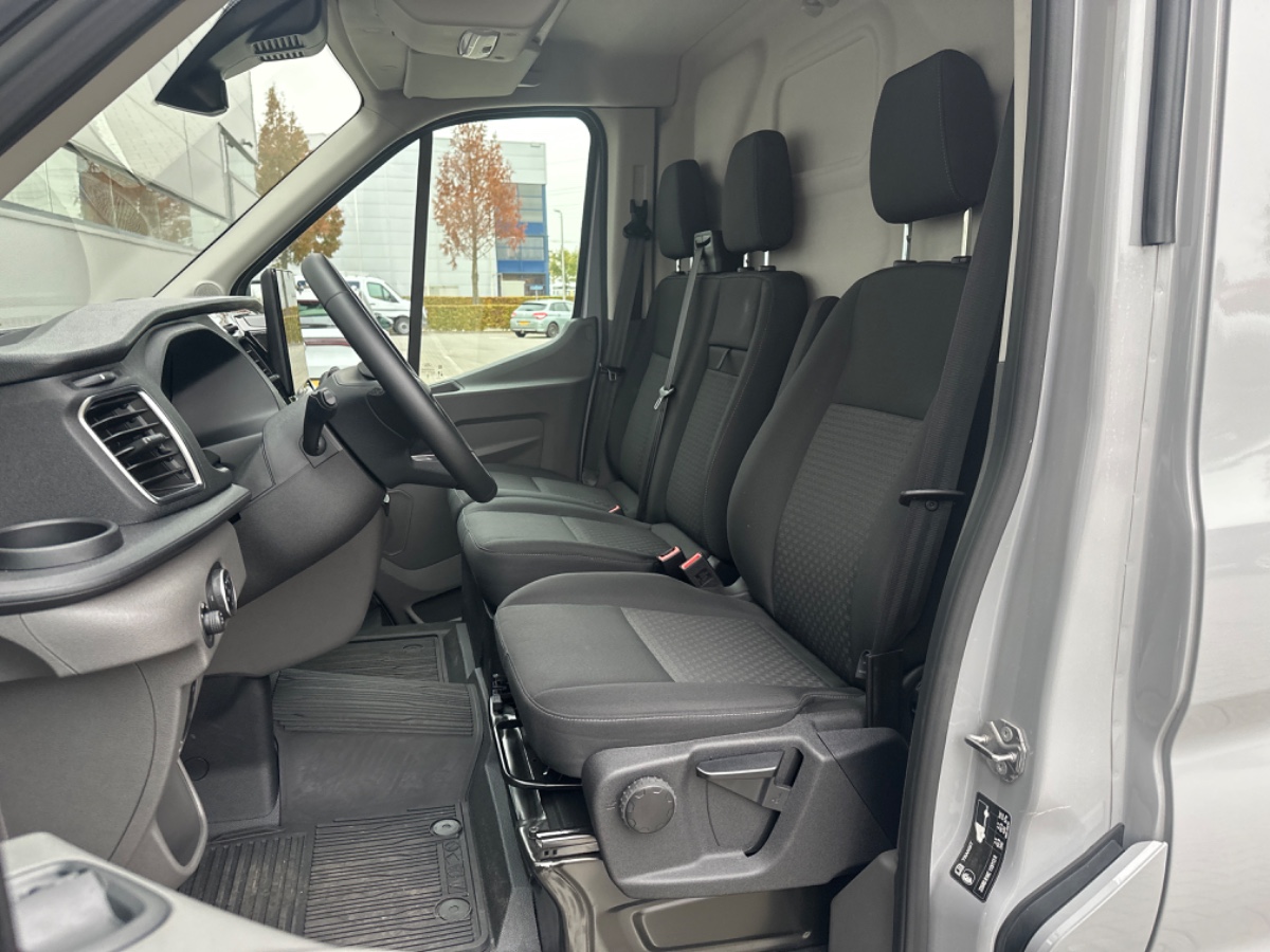 Ford E-Transit 350 L2H2 RWD Trend 68 kWh | Adaptive CC | Stoelvw. | Navi | Camera | Omvormer | Laadruimte Pakket