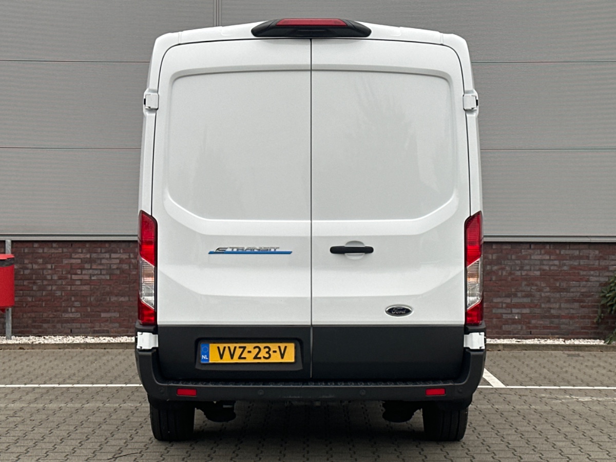 Ford E-Transit 350 L3H2 RWD Trend 68 kWh | Adaptive CC | Stoelvw. | Navi | Camera | Omvormer | Laadruimte Pakket