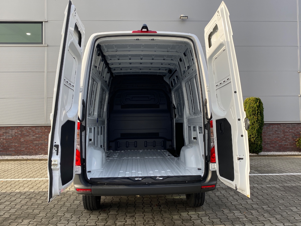 Mercedes-Benz Sprinter FACELIFT | 317 CDI L2H2 9G-AUT | MBUX CAM CRUISE | Verzwaard onderstel (CB8)