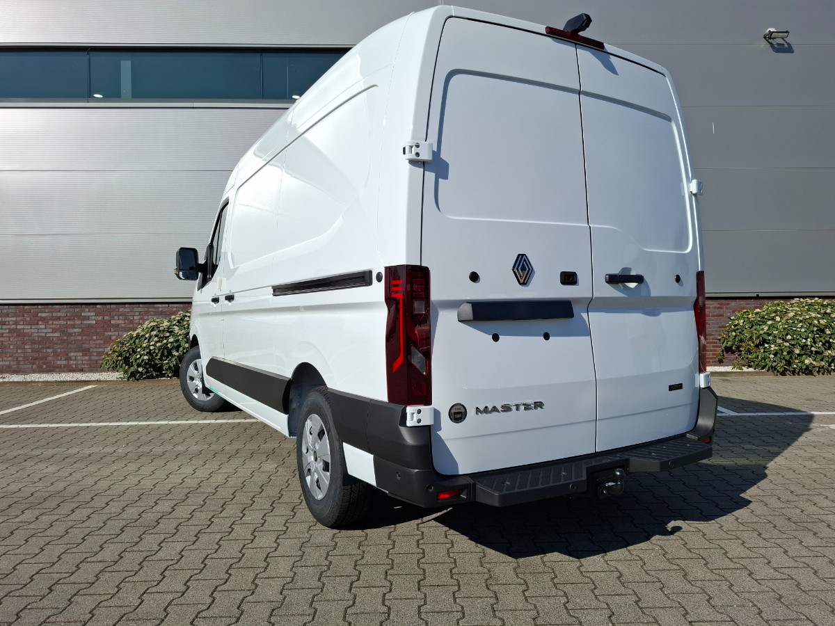 Renault Master GB L2H2 T35 E-Tech 140 pk long range extra